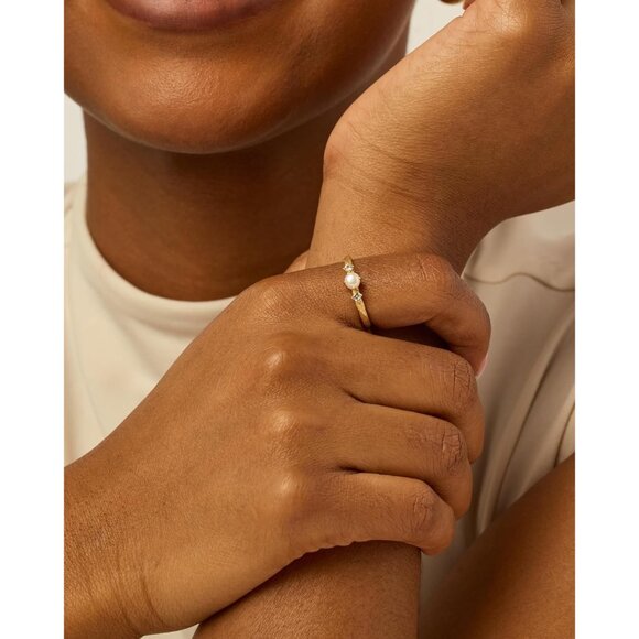 Women Dainty Elegant Cubic Zirconia 14K Gold Plated Pearl Hammered Ring - Picture 2 of 6